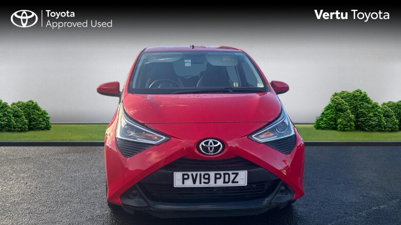 Toyota Aygo 1.0 VVT-i X-Play 5dr x-shift Petrol Hatchback